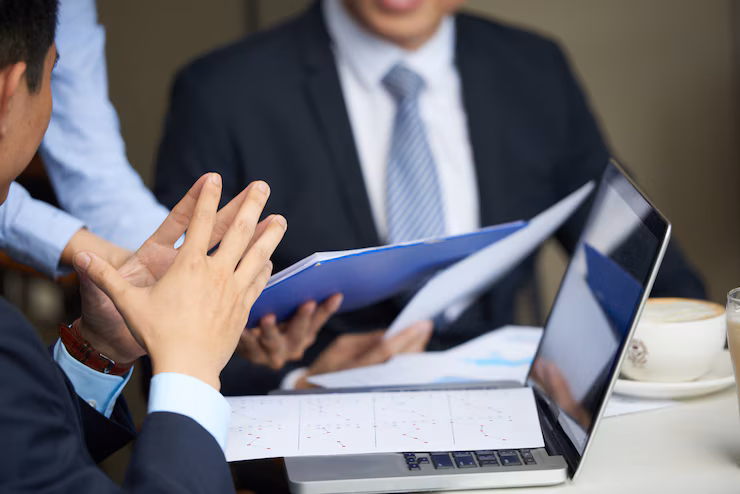 Research Lawyers Effectively